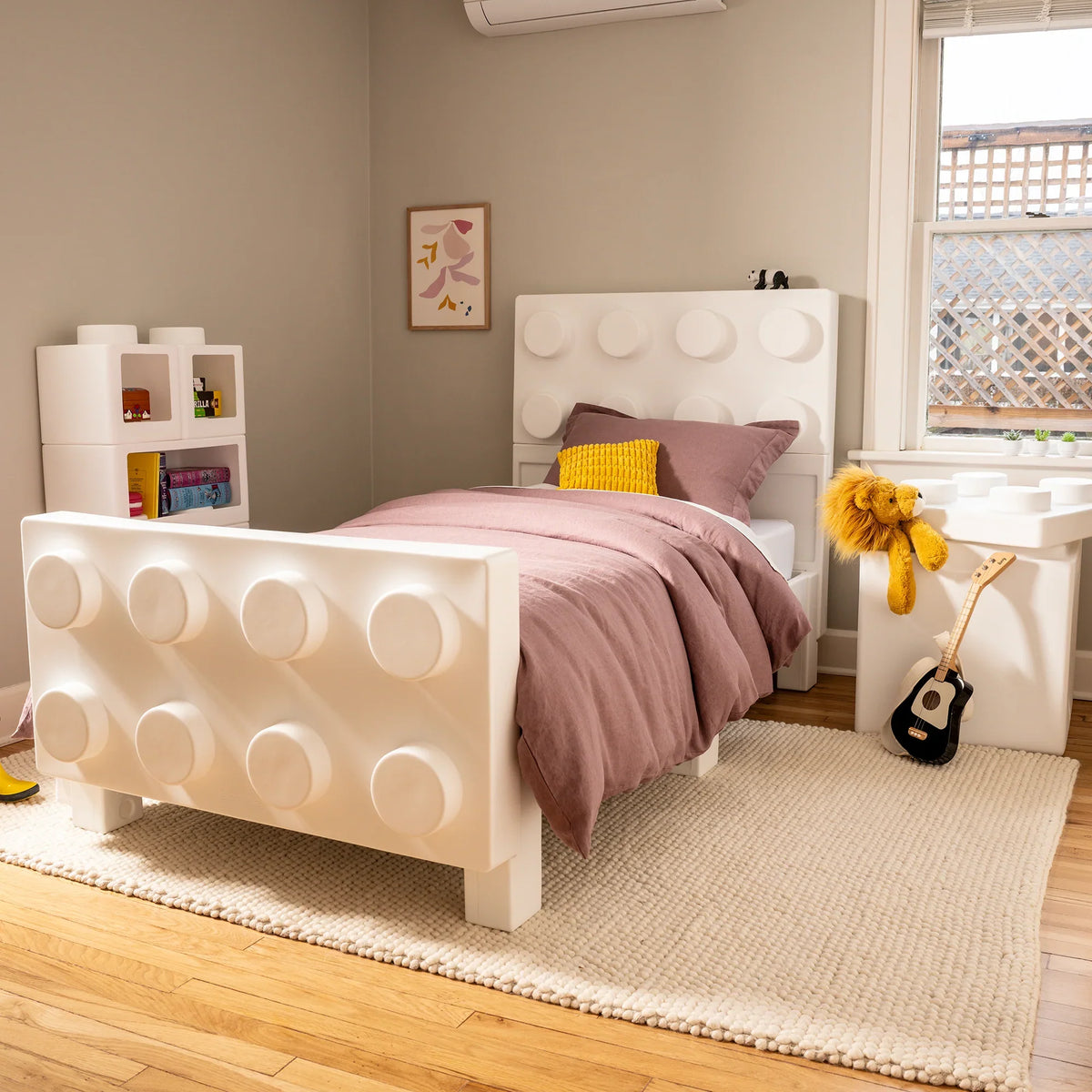 Contemporary Builders Twin Bed™