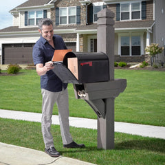 Highland Mail Post™ Dark Cedar