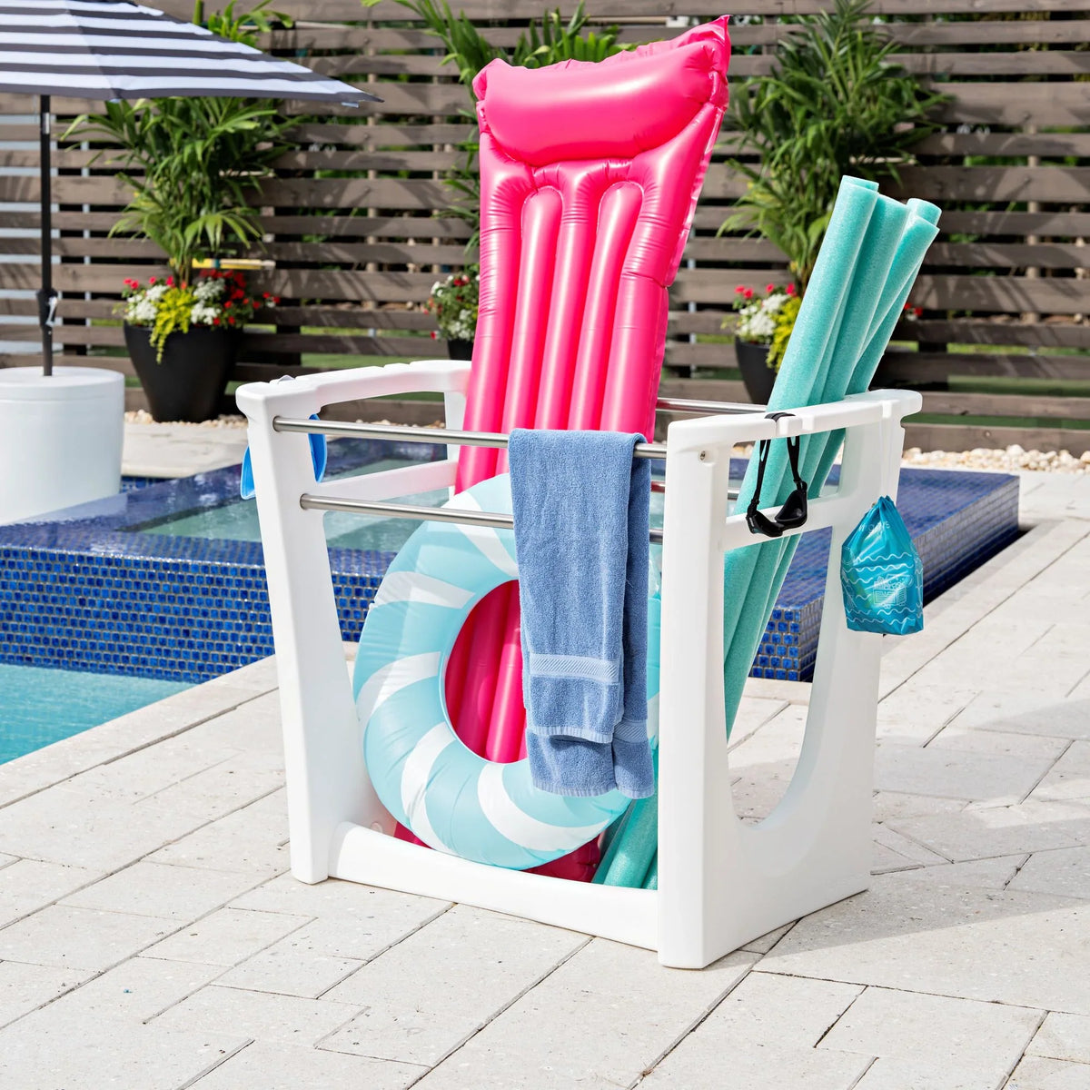Vero Pool Side Organizer™